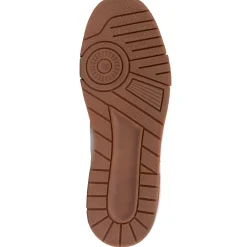 Aizen Sneaker