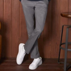 Twill Slim Fit Chino